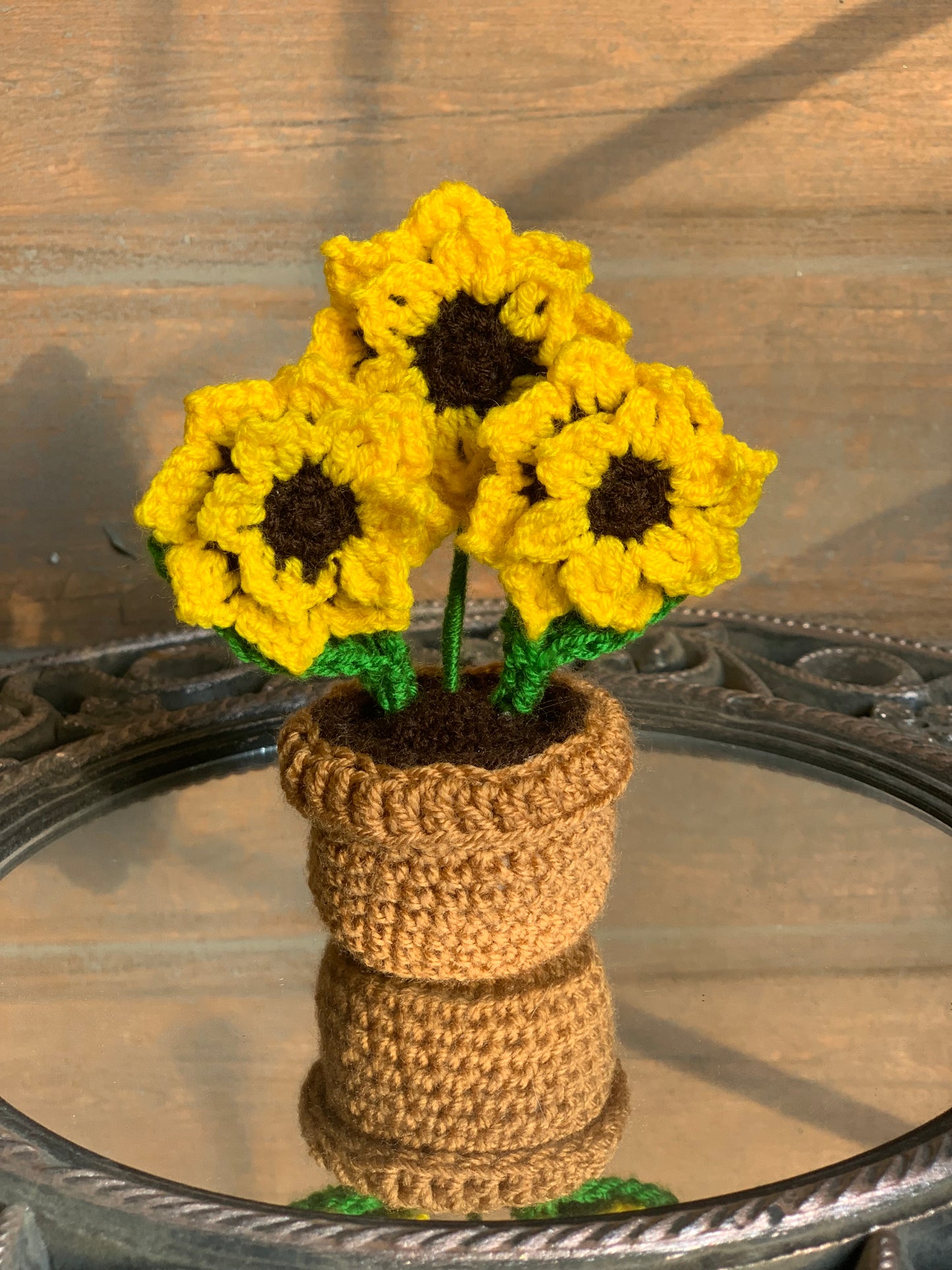 Crochet small 3 sunflower pot