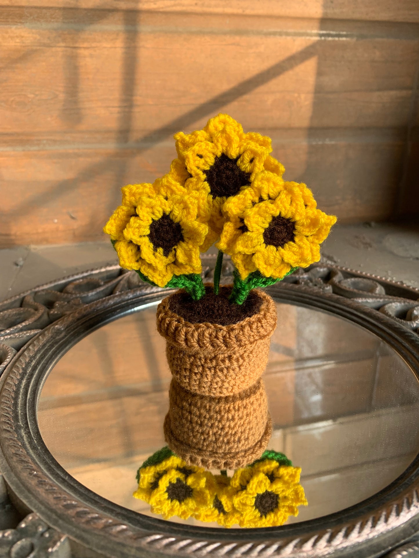 Crochet small 3 sunflower pot