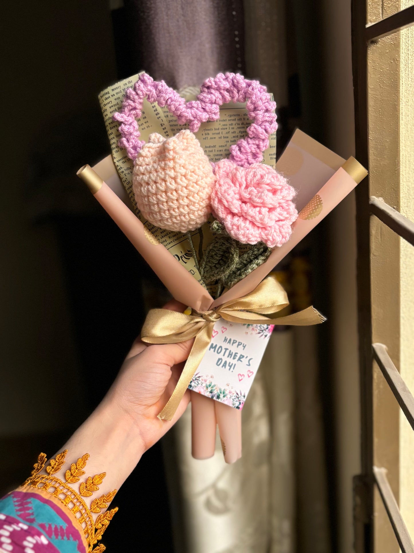 Crochet heart tulip and rose bouquet