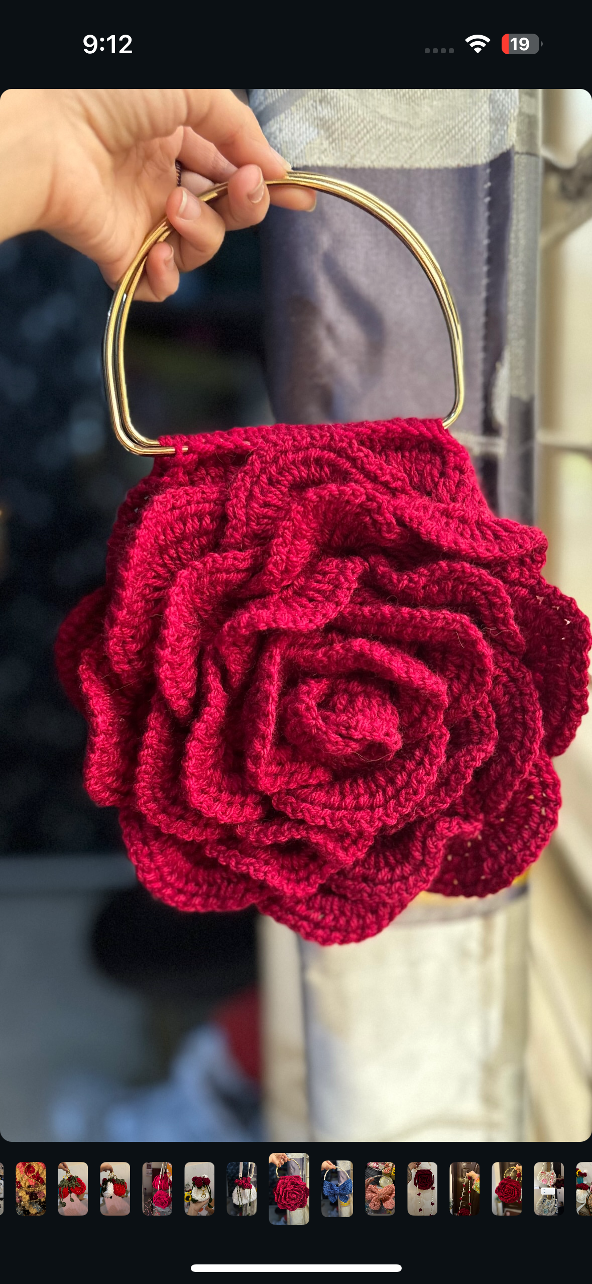 Crochet rose bag with metal handle and chain strap