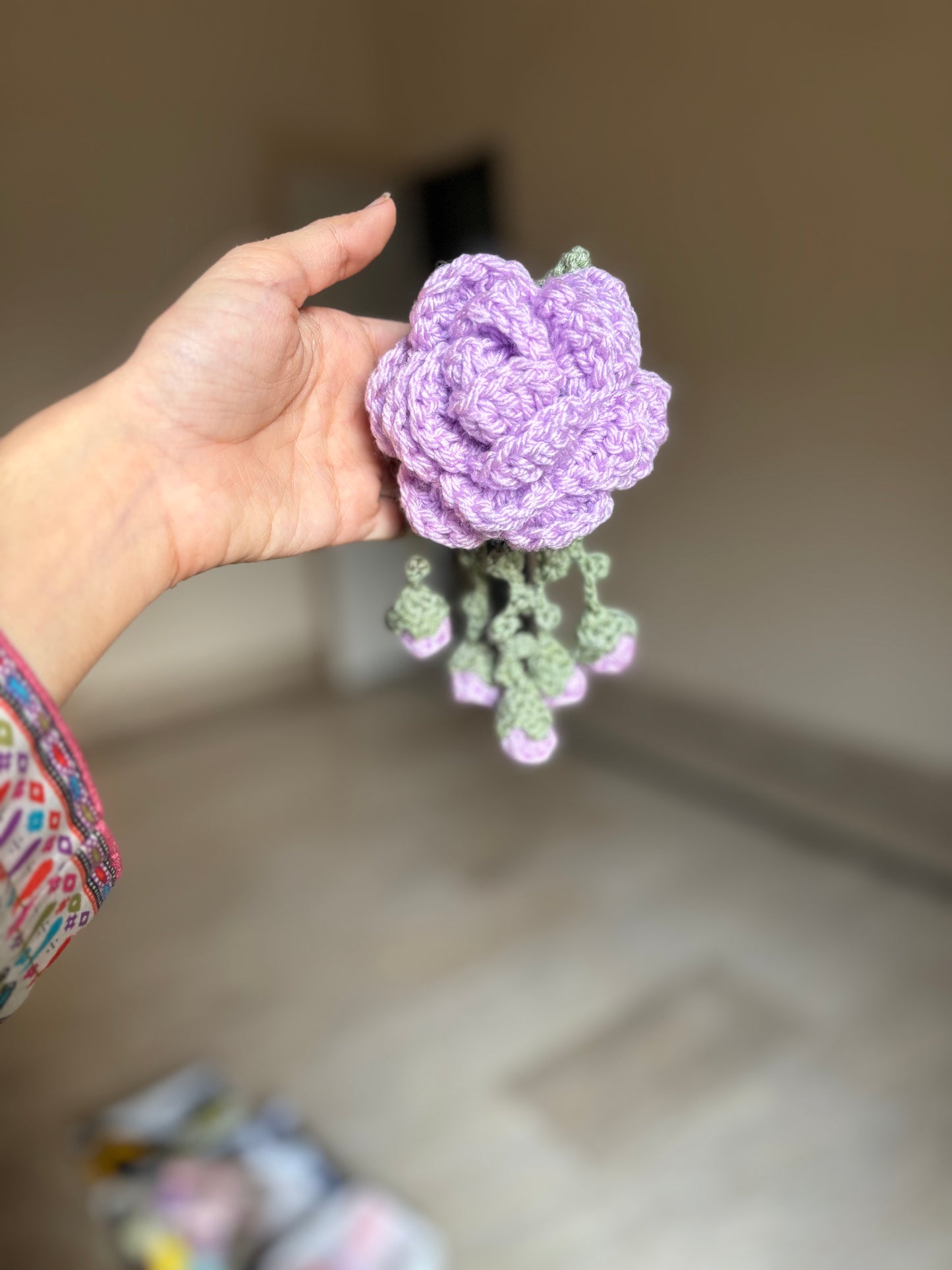 Crochet rose hanging hairclip
