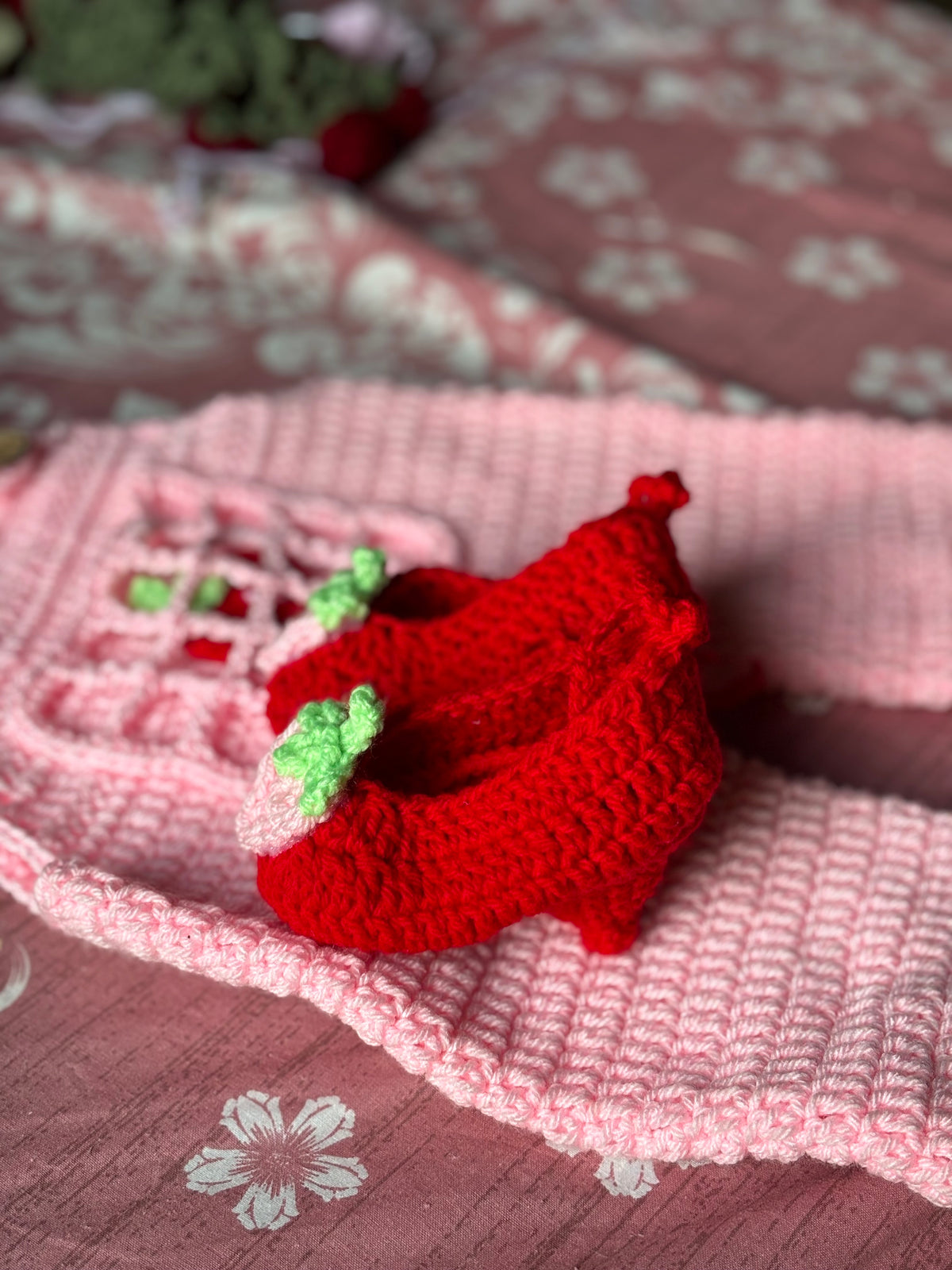 Crochet baby heels and cap set