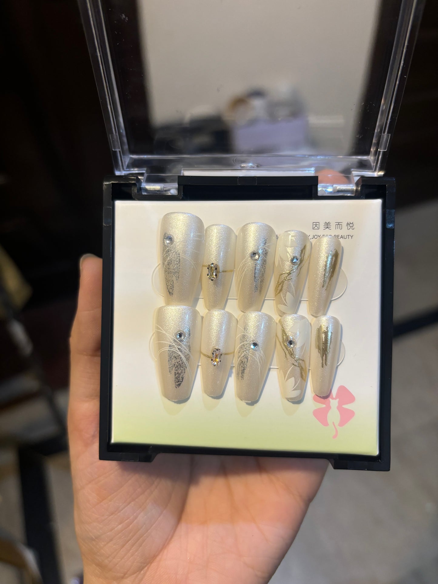 Nail box