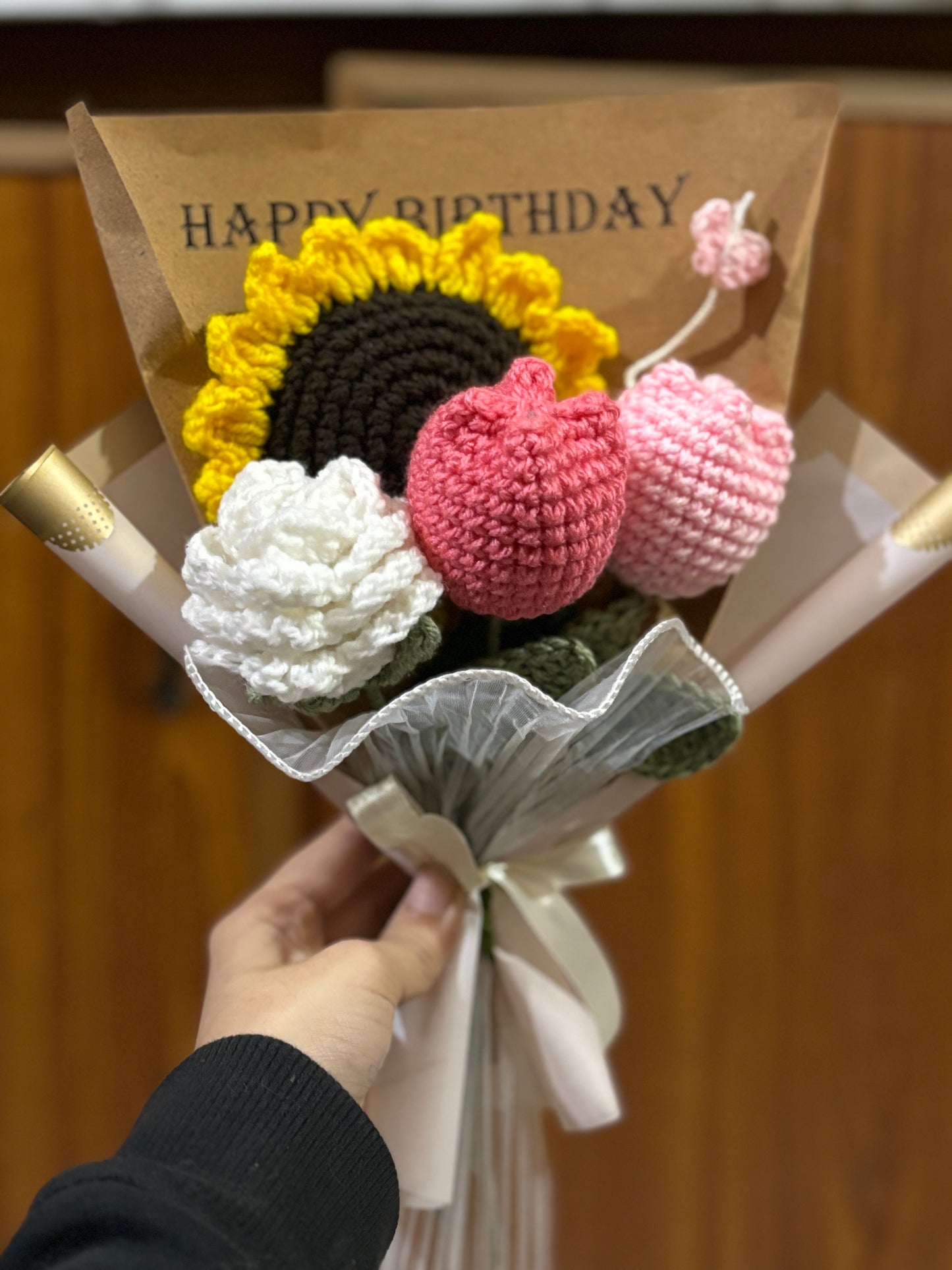 Crochet handmade bouquet with text wrapping(Happy birthday text)