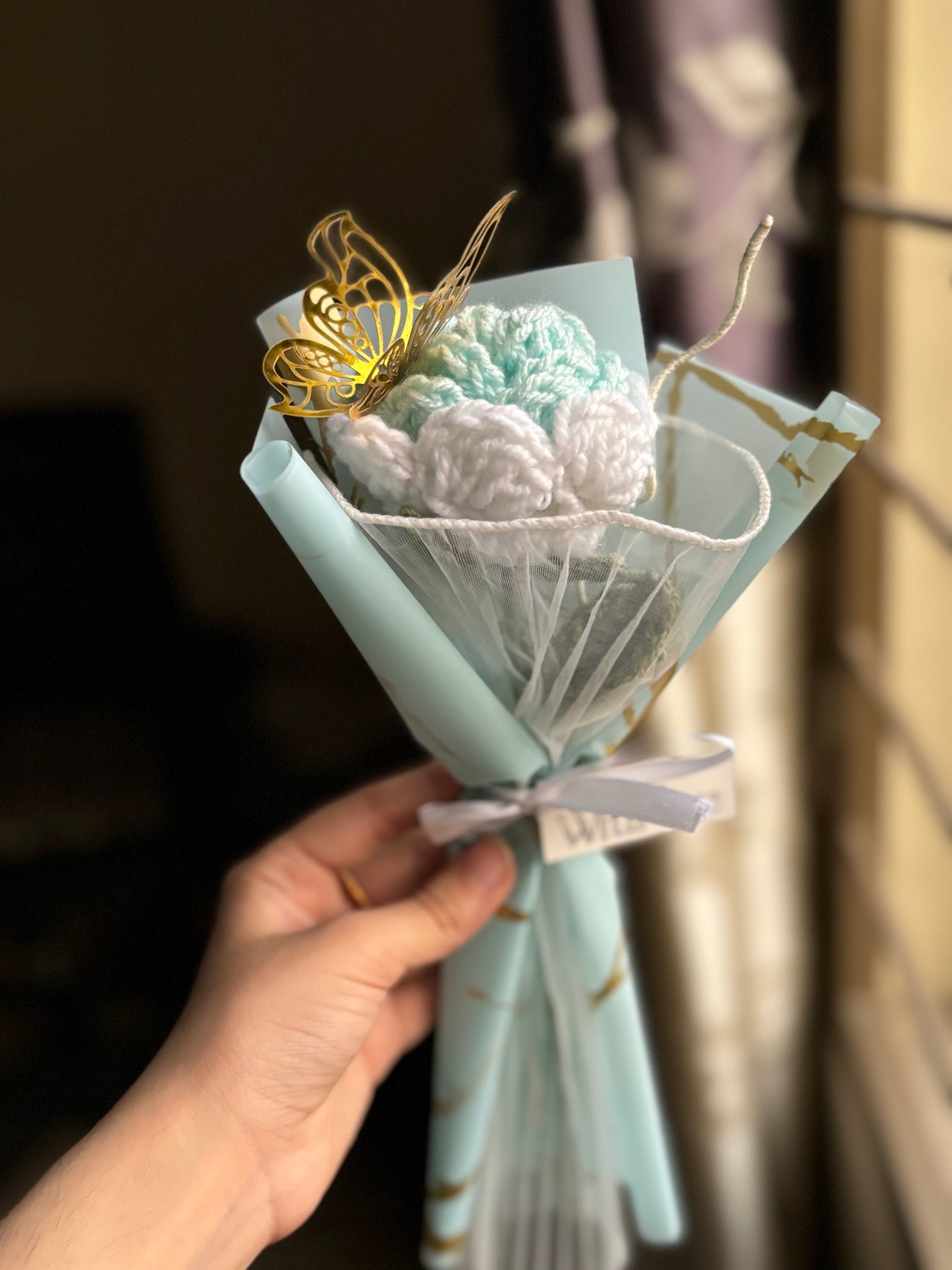Crochet blue ombre rose