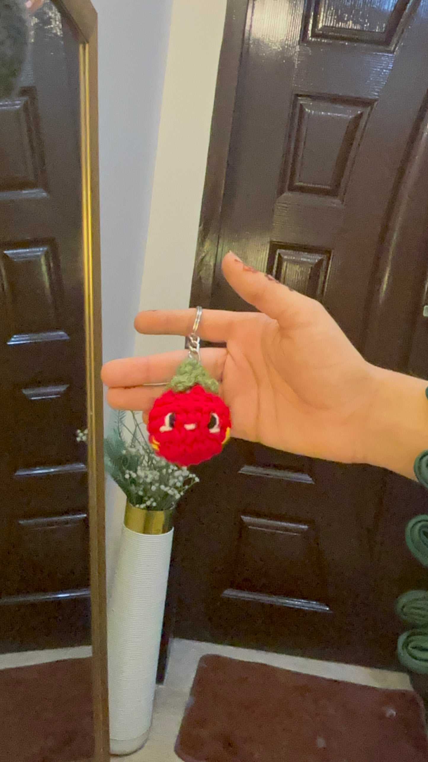 Crochet tomato krychain