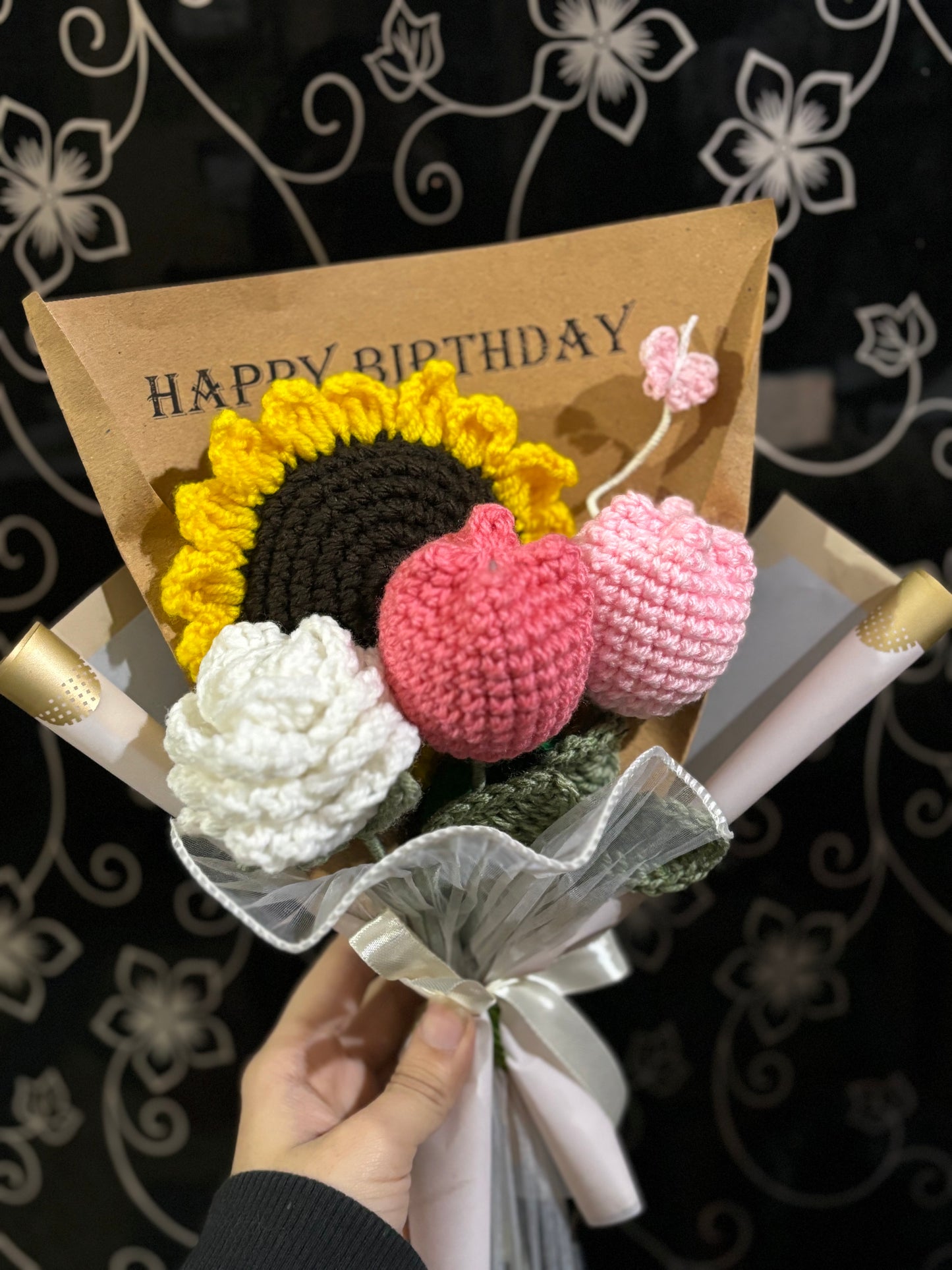 Crochet handmade bouquet with text wrapping(Happy birthday text)