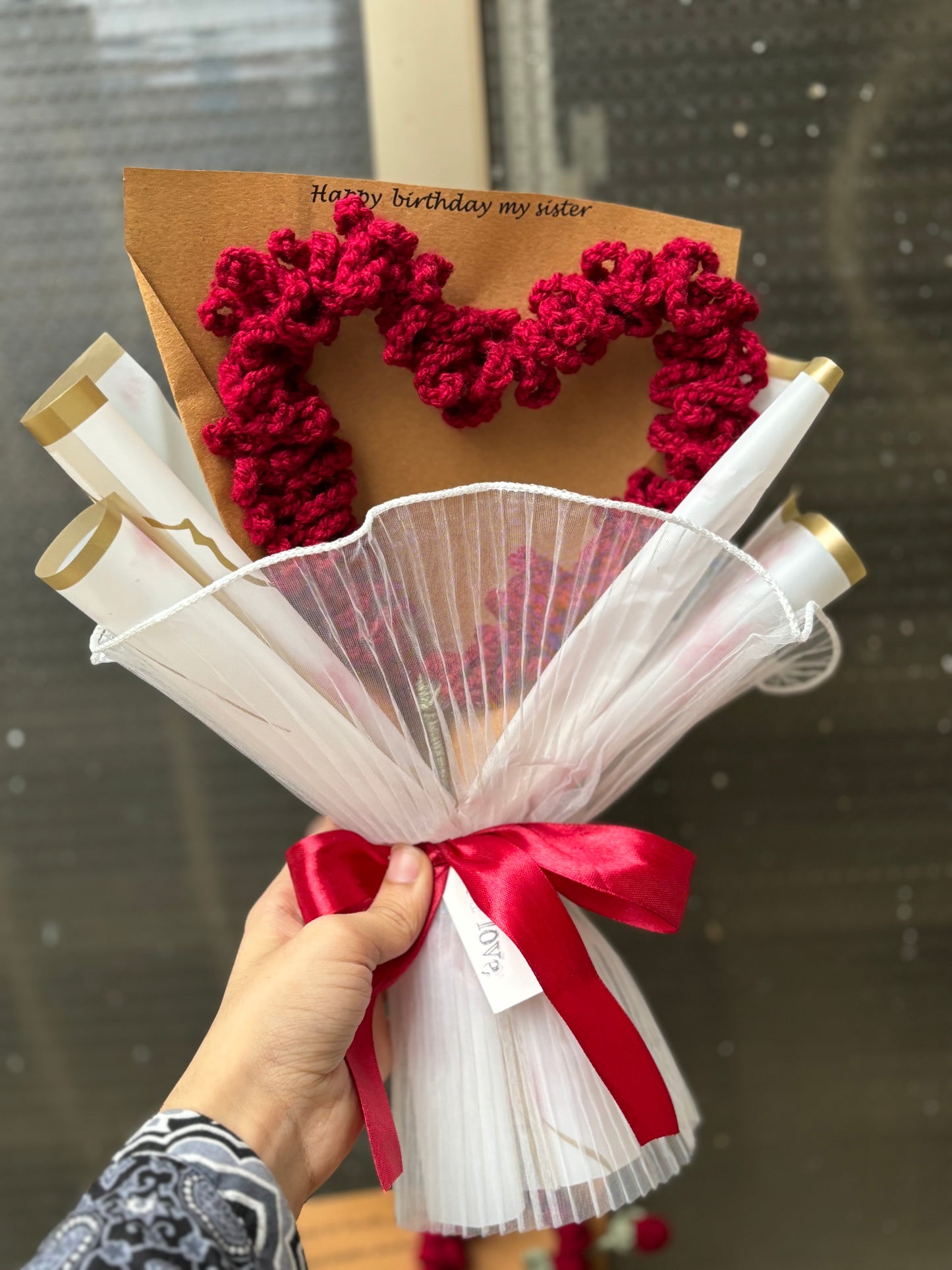 Crochet wire heart bouquet ( inbox for text customisation)
