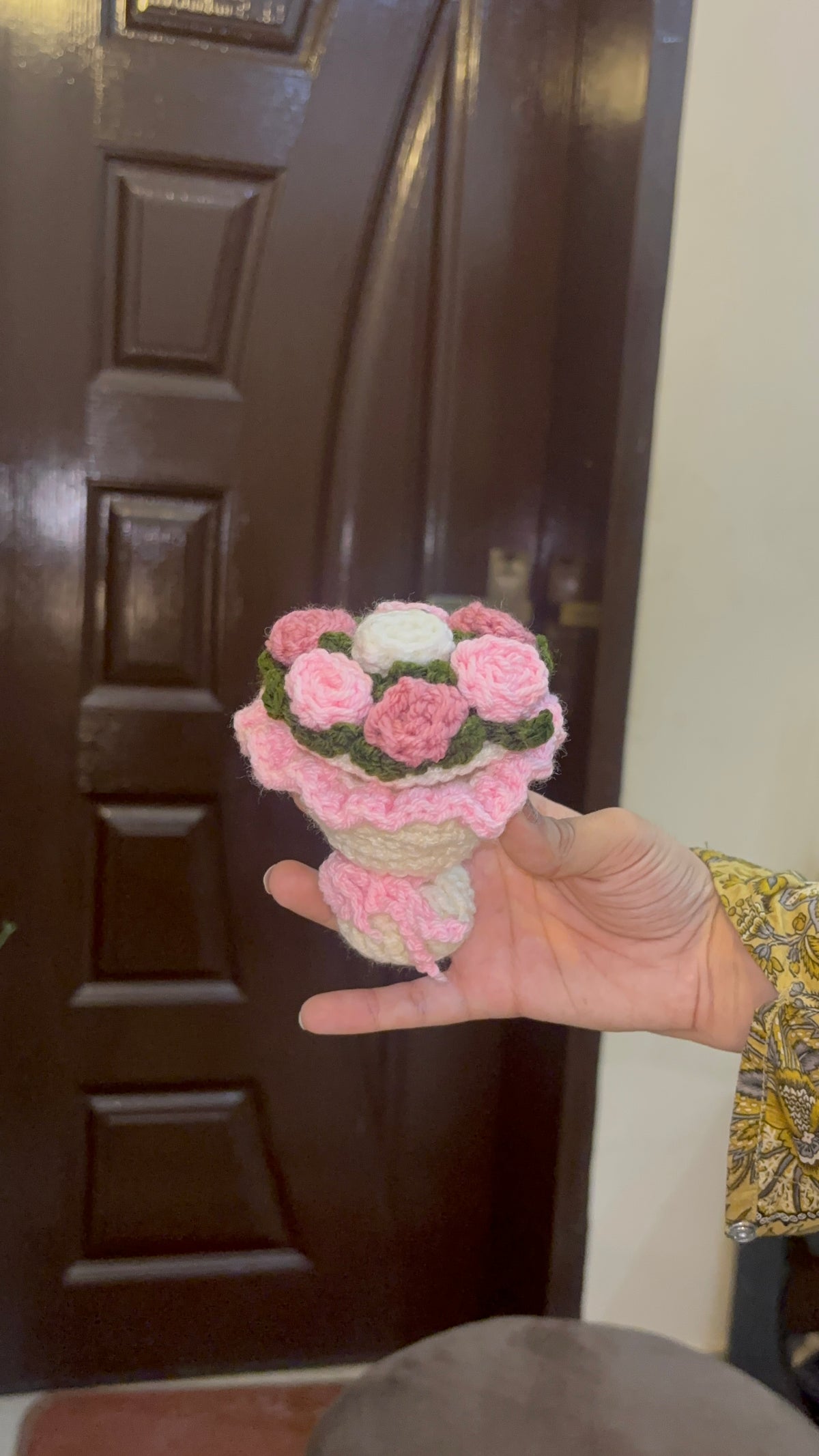 Crochet bouquet ring box