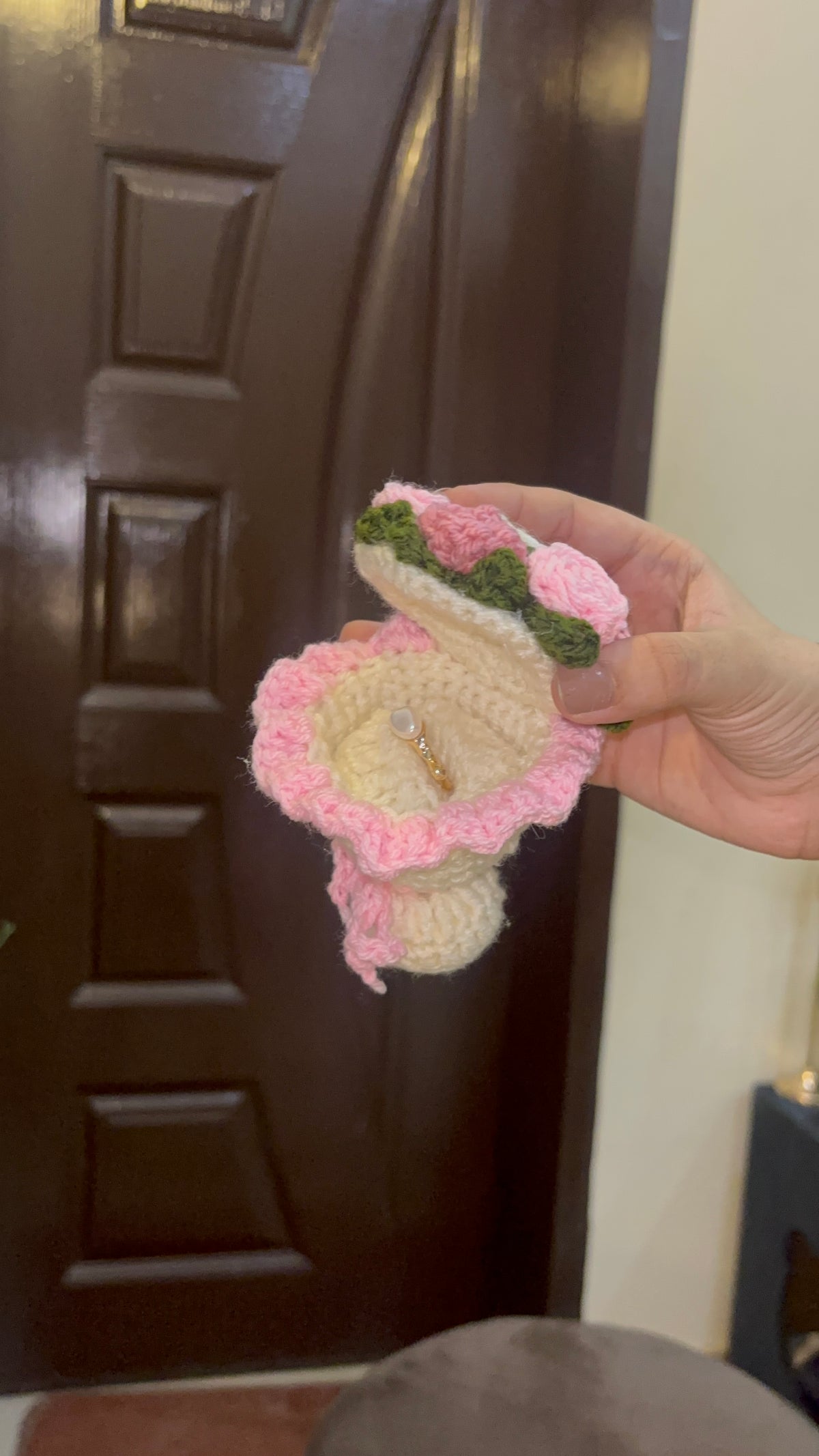 Crochet bouquet ring box