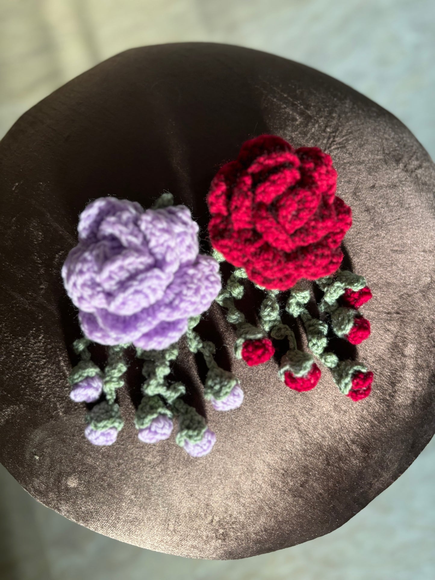 Crochet rose hanging hairclip