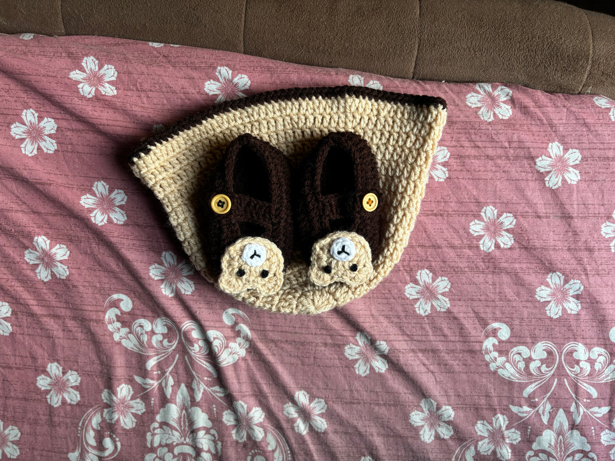 Crochet baby shoes and cap set