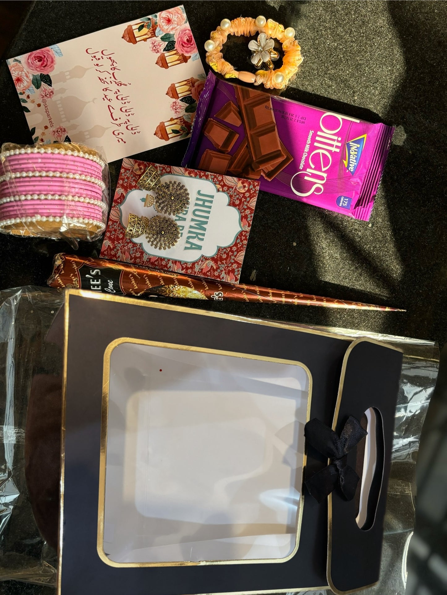 Eidi hamper (everything will be of random colour)