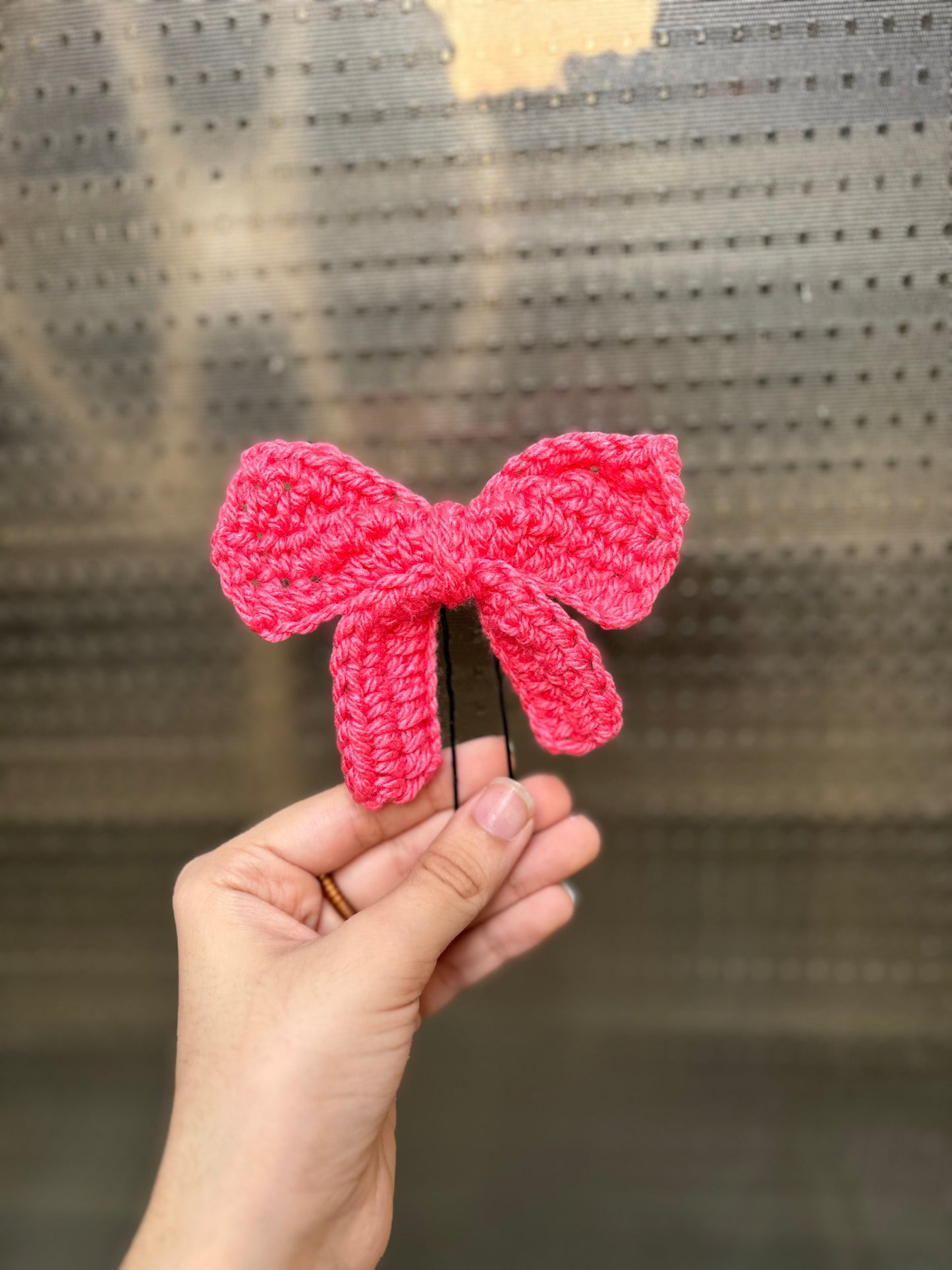 Crochet bow pins