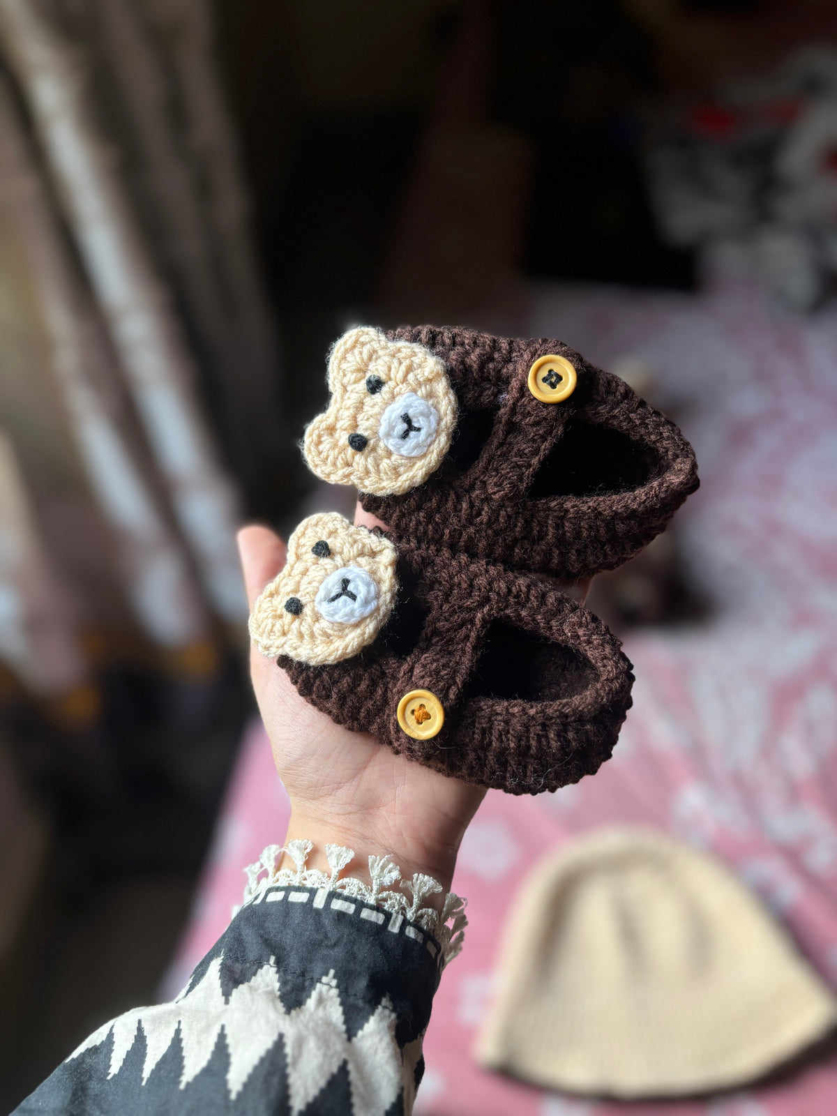 Crochet baby shoes and cap set
