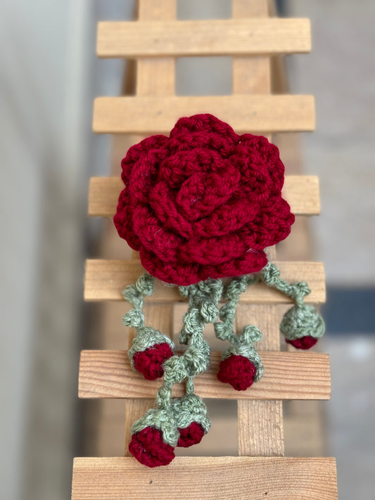 Crochet rose hanging hairclip