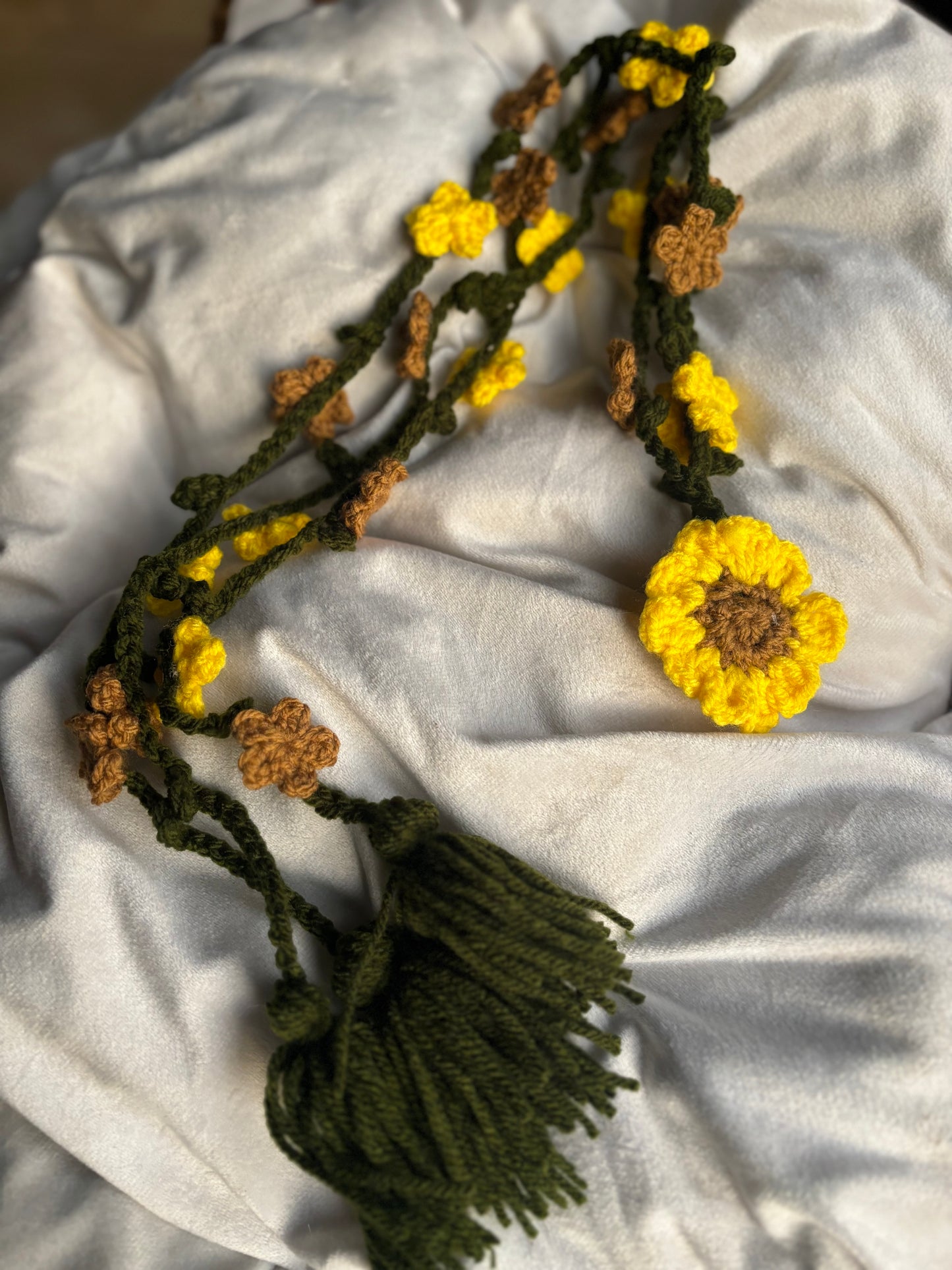 Crochet sunflower themed paranda🌻